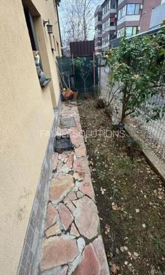 Vila P+1+M, Amurgului ,metrou Dimitrie Leonida - 2