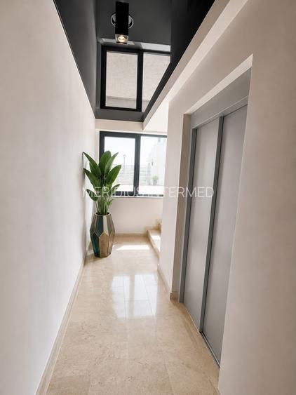 Închiriere Apartament prima linie la mare - 12