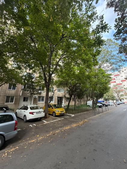 3 camere - Str. Panselelor - 10 min Metrou Aparatorii Patrie