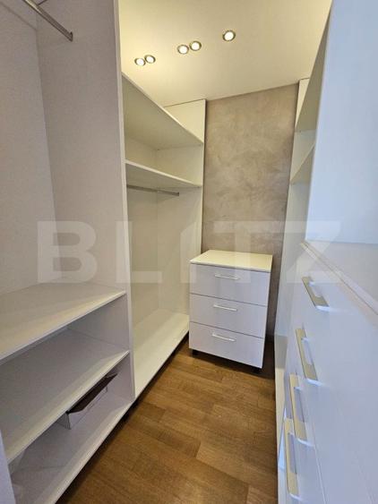 Casa superba, 250 mp utili, 600 mp curte, 3 parcari, zona Stadion CFR