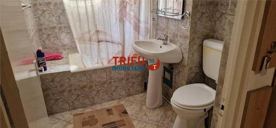 Apartament 3 camere et.1 zona Școlii Generale nr. 6