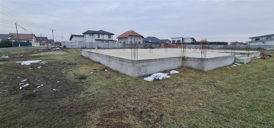 Teren -Fundatie pt. Casa noua Parter 228mp in constructie -Livada