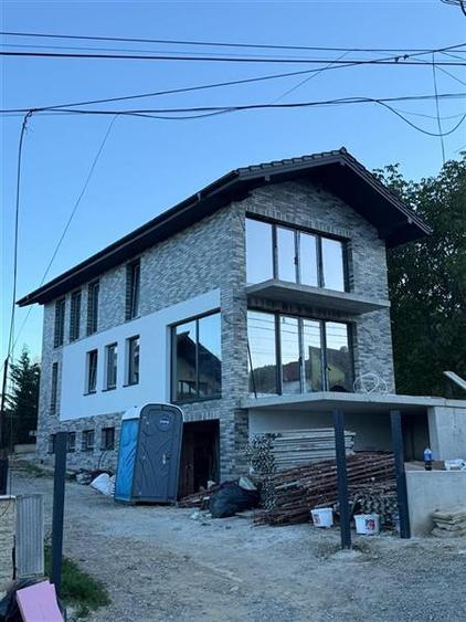 Casa de vanzare in Faget, Cluj-Napoca, zona Sunny Hill, langa padure