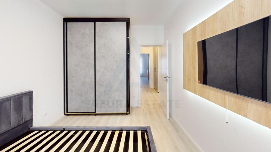 Apartament 3 camere balcon 7.8 mp si parcare privata pe Dna Stanca