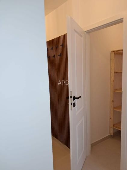 Inchiriez apartament cu 2 camere nou renovat