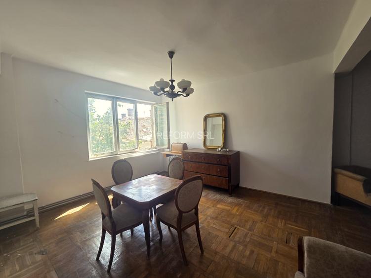 De vânzare apartament ultracentral - 2