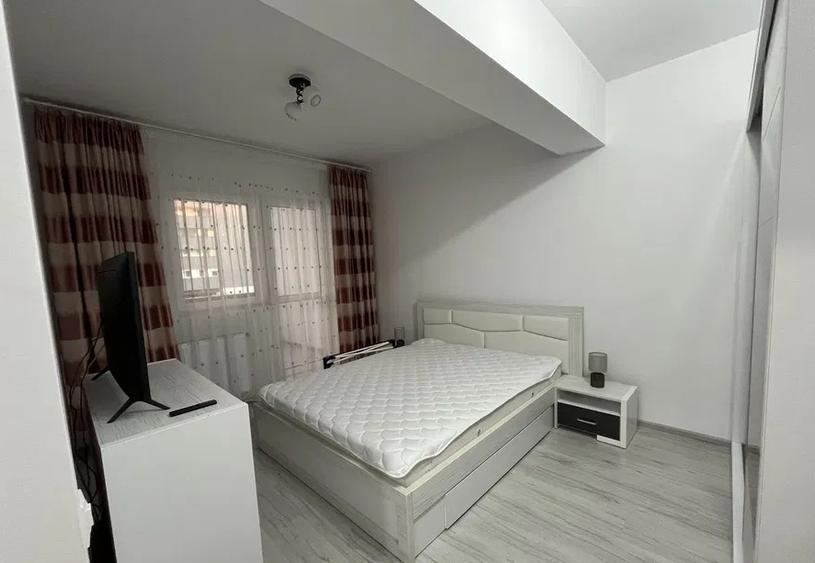 Apartament 2 camere, semidecomandat, 52 mp, centrala, ac, parcare, Metalurgiei