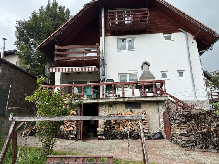 VANZARE CASA VILA INDIVIDUALA