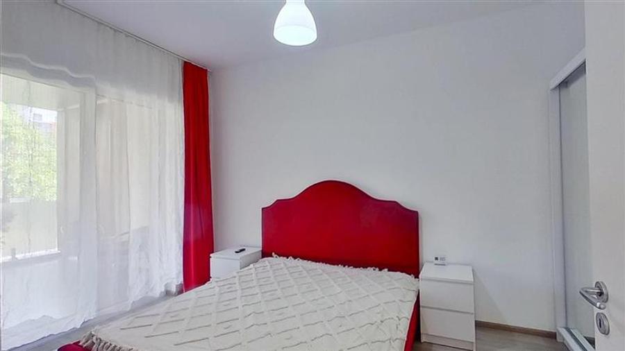 Apartament mobilat, 2 camere decomandate, loc de parcare, Urban Pentha
