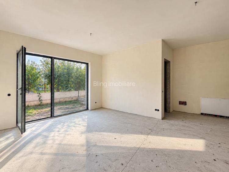 QUADRUPLEX semifinisat 3 camere, dispus pe 2 nivele, 80 mp utili, 150 mp curte - 7
