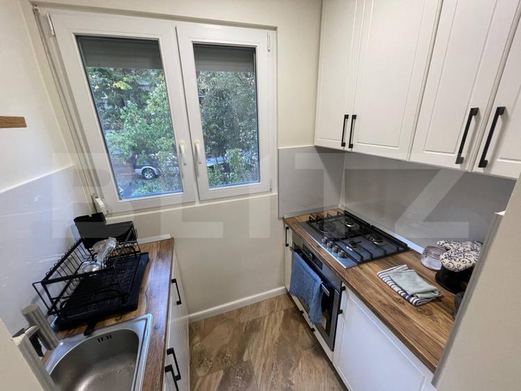 Apartament 4 camere, 70 mp, zona Decebal