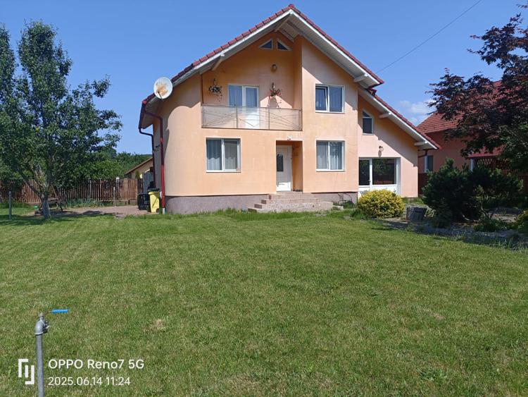 Casă vilă de vânzare în mun. Reghin, zona Unirii. 0 comision
