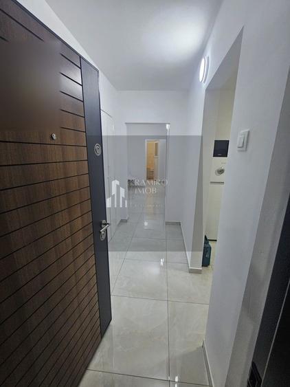 Apartament 3 camere renovat | Centrală proprie | Mega Mall | Et 3
