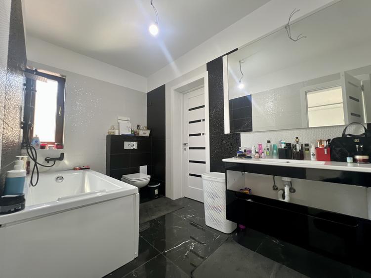 COMISION 0% Casa individuala, 4 camere, 286 mp utili, piscina - Mosnita Noua
