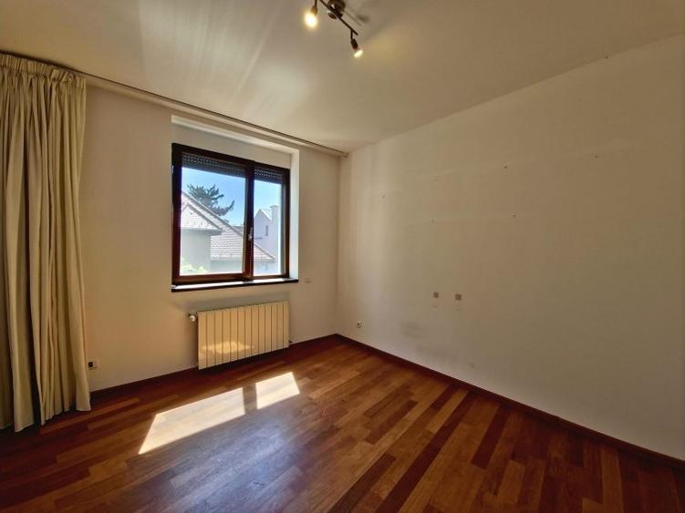 Apartament 5 camere Aviatorilor