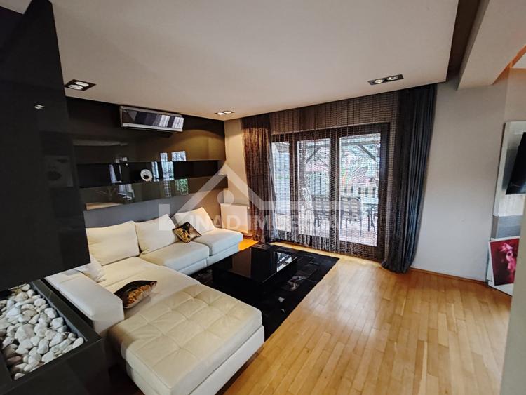 Casă de Lux in cartierul Buna Ziua cu, garaj, parcare, terasă, grădină