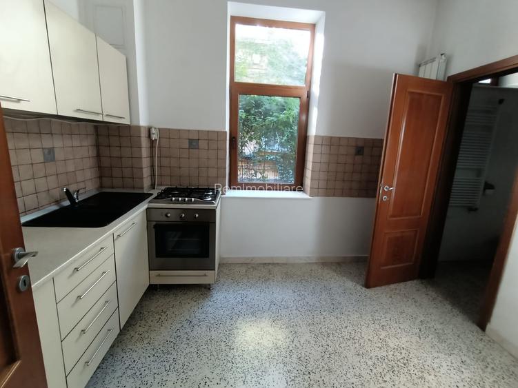 Birou in vila la parter - zona Gara de Nord - 11