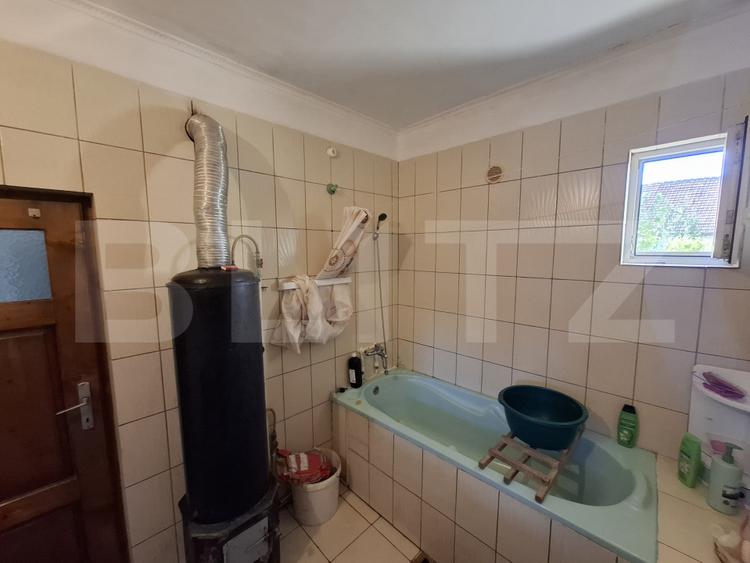 Casa cu 5 camere, anexa, 132 mp, zona Ardud