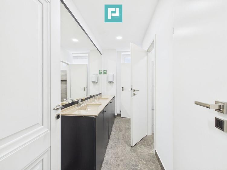 Birouri Ultracentrale, 185,5 mp, Parcare Proprie