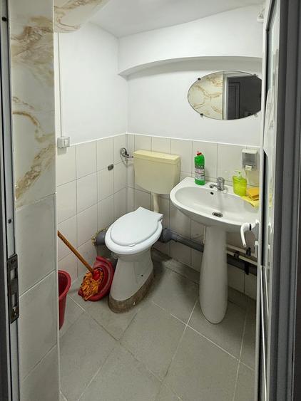Casa de inchiriat cu teren 800 mp zona Mall VItan, ideal gradinita, after-school