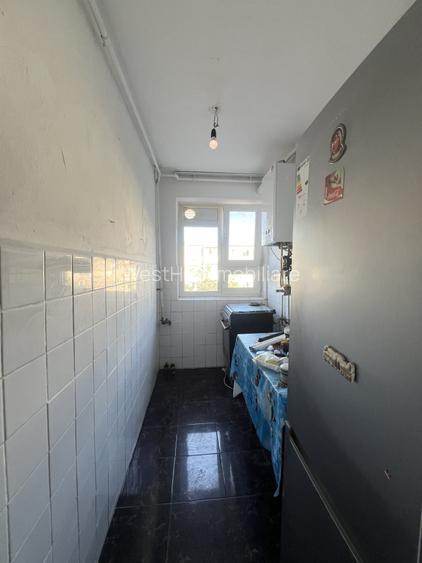 Apartament 3 camere, etaj 3, 51 mp utili, centrala proprie -zona Dacia - 8