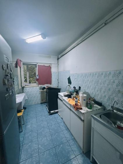 Dristor Rm Sarat/ Calea Vitan 2Bai 75mp Utili Spatios Balcon 10mp 3Cam Vanzare