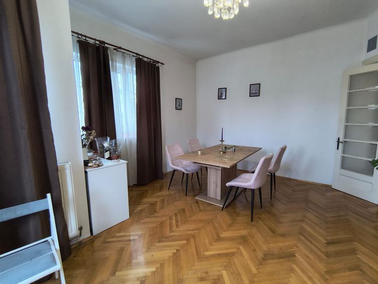 Peninsula 3 camere 84 mp pret 160.000 euro