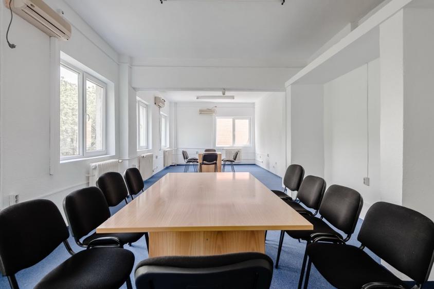 Spatii birouri renovate zona Regie-Grozavesti-Petrache Poenaru
