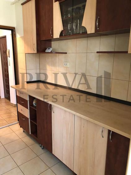 Apartament 3 camere, 2 bai, 65 mp, centrala proprie