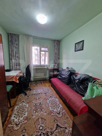 Apartament cu 3 dormitoare, 2 bai, boxa mare, parter inalt, balcon, Manastur