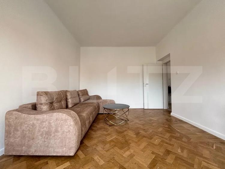 Apartament de 2 camere, 64 mp, zona Centrală