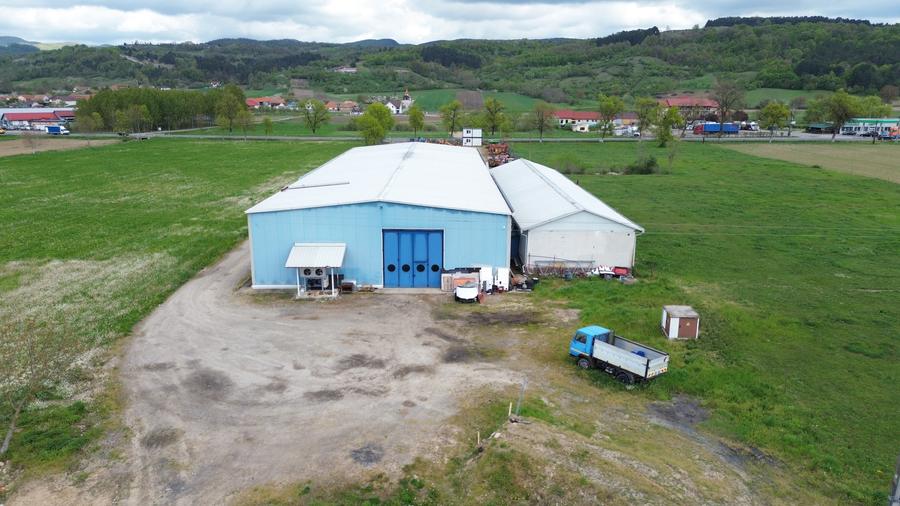 Hala Industriala de vanzare, 1800 mp la E60 la 5 km de Alesd, Bihor