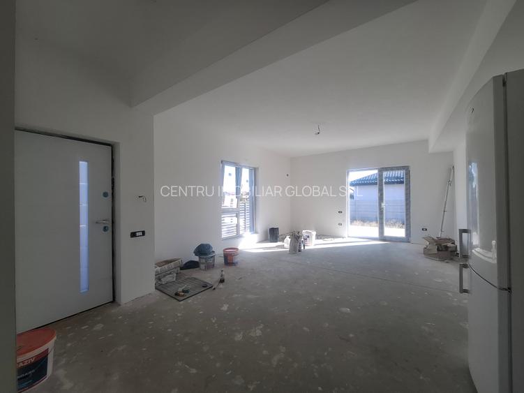 ​Casă individuală cu 4 camere de vânzare – Parter modern în zona Domnești - 10
