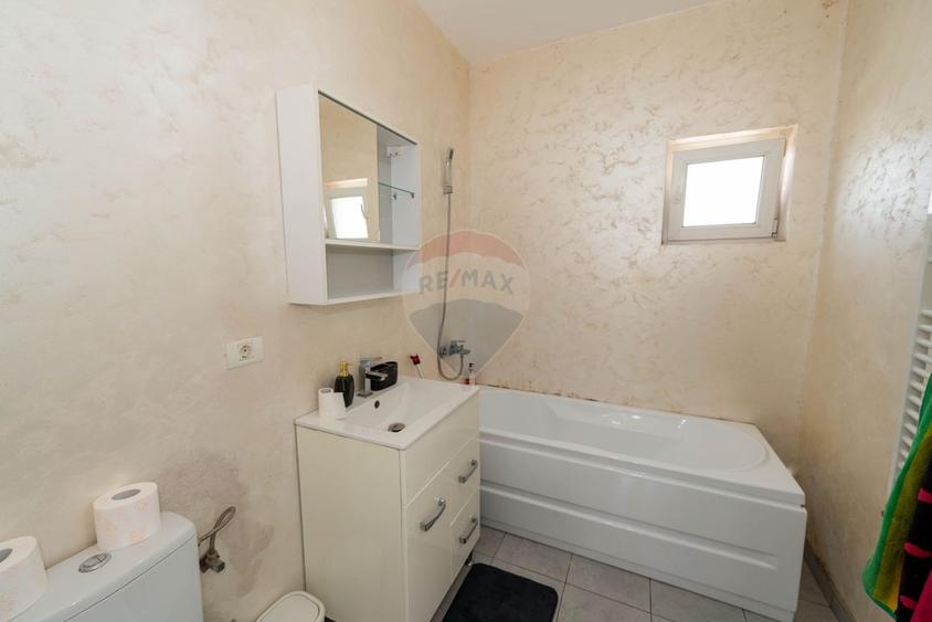 Casa individuala de vanzare cu 3 camere Branesti Strada Florilor