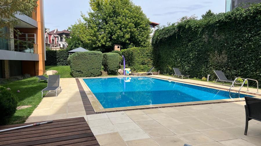 Penthouse 4 camere | vedere catre lac | piscina privata si salata de fitness