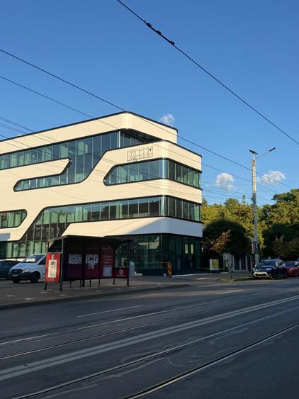 APARTAMENT CU 2 CAMERE DECOMANDAT, CENTRAL, RAPA GALBENA