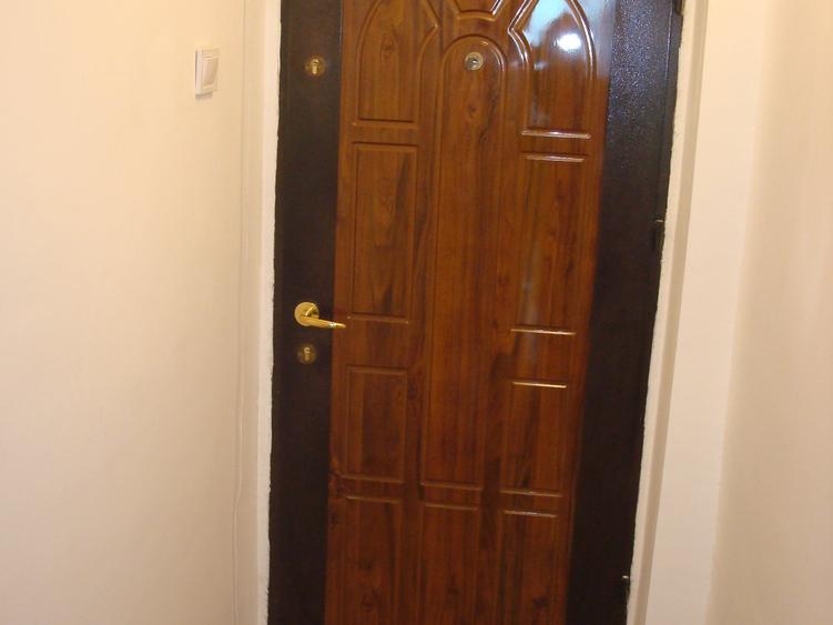 Apartament renovat, mobilat elegant penthhouse Calea Mosilor Metrou Bucur Obor