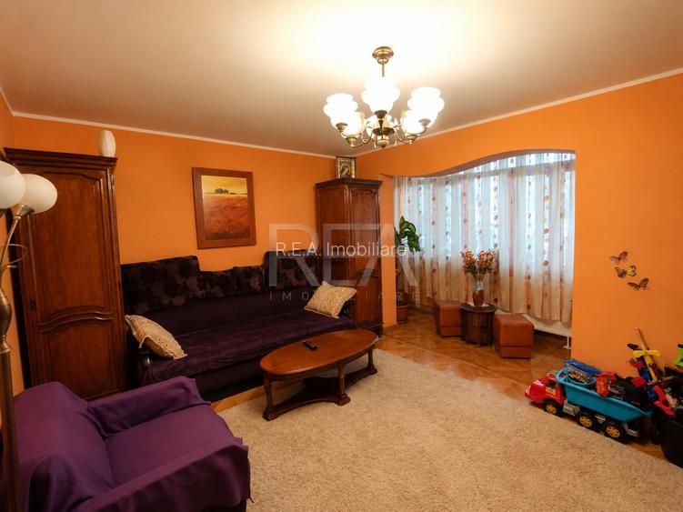 4 camere | Titan | Decomandat | 1974 anvelopat - 3