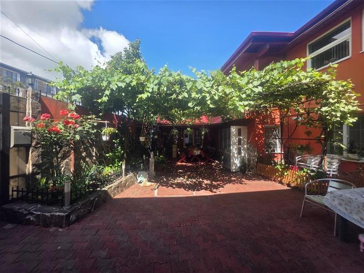 Casa de vanzare 6 camere, 2 bai,garaj, 7 Noiembrie, Targu Mures