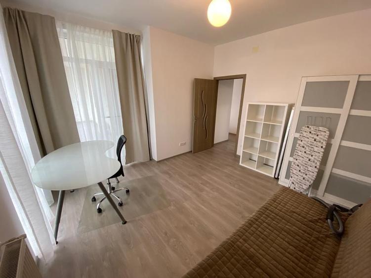 Apartament 3 camere zona Lipovei