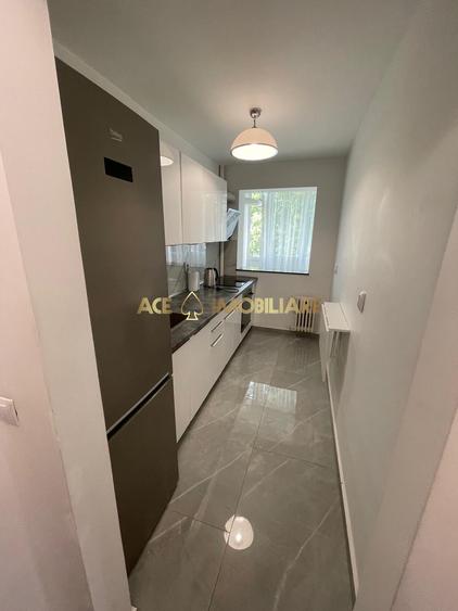 2 Camere de inchiriat | Piata Victoriei | Metrou | Renovat