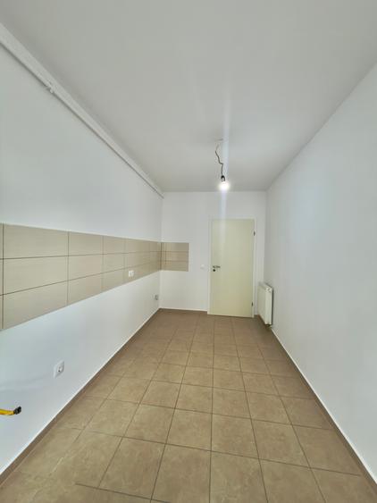 Apartament cu 2 camere de vanzare in Avantgarden Bartolomeu,nemobilat,et 3/8