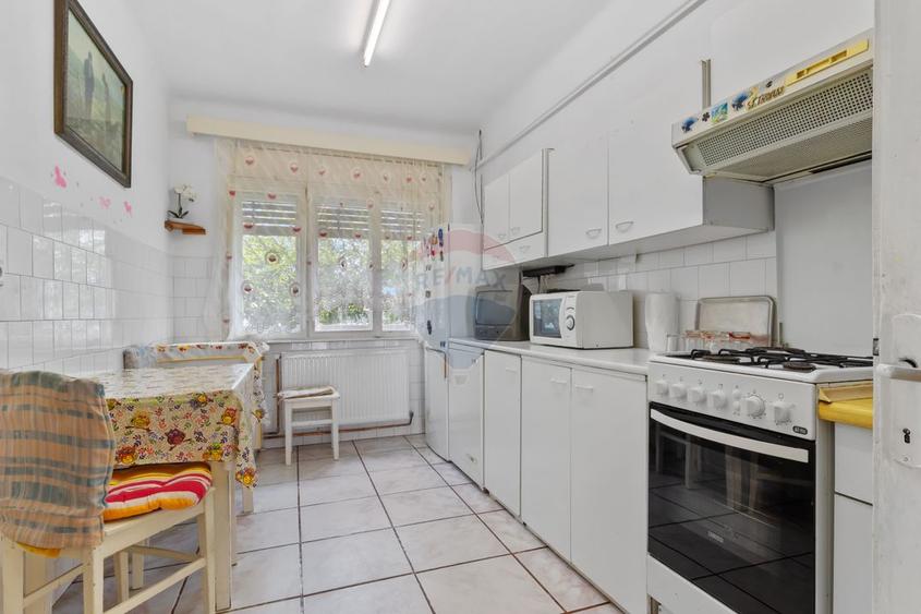 Casă de vanzare in Gradiste + un teren de 720 mp