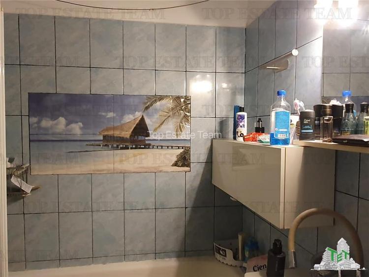 Spatiu extins central Liceul Mircea si Mare Constanta - 11