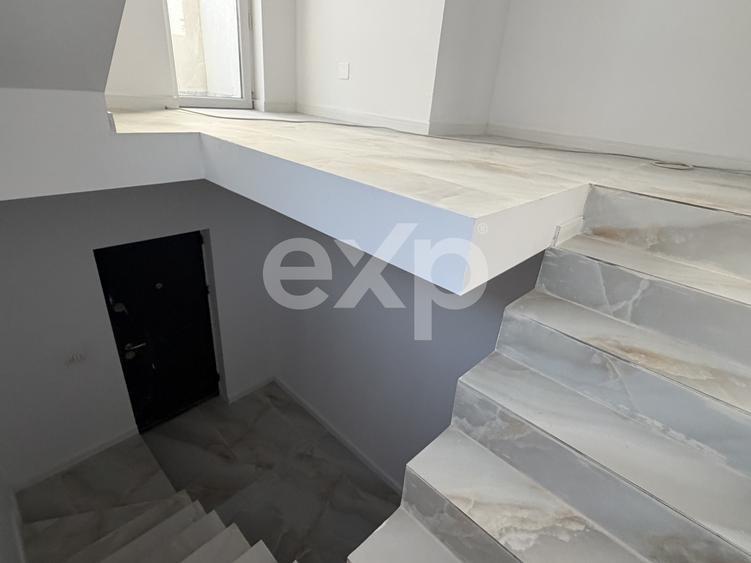 Duplex 2 etaje 4 camere 2 bucătării 2 livinguri 2 locuri parcare Măgurele