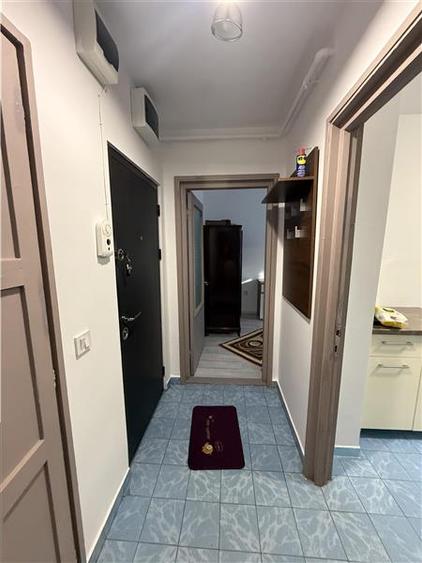 Apartament De Inchiriat 3 Camere, Semidecomandat, Zona Tomis 2