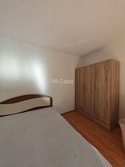 Apartament 2 camere/birou in casa