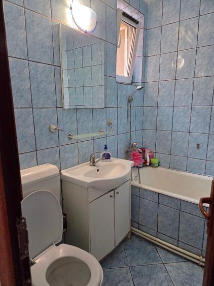 Apartament cu 3 camere de vânzare – Zona Centrală