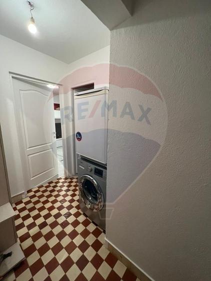 Apartament cu 2 camere Boul Rosu