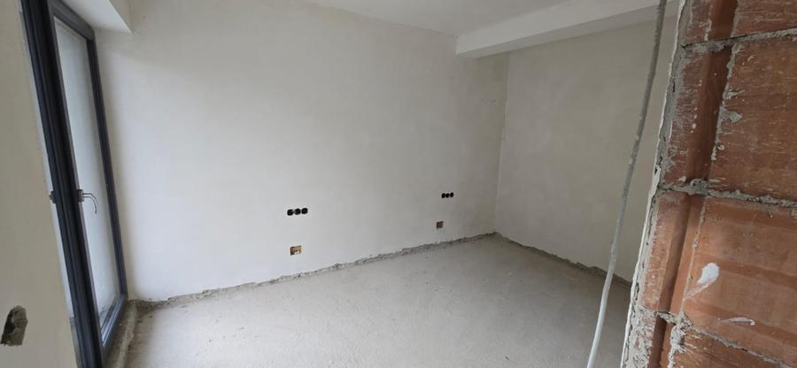 Casa individuala semifinisata noua, teren 640 mp, Chinteni